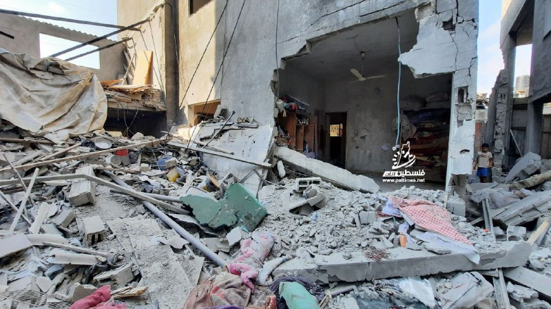 Two dead and a number of injuries as a result of the bombing of a house for the Zaqout family in the Block C area of the Nuseirat camp