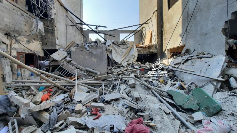 Two dead and a number of injuries as a result of the bombing of a house for the Zaqout family in the Block C area of the Nuseirat camp