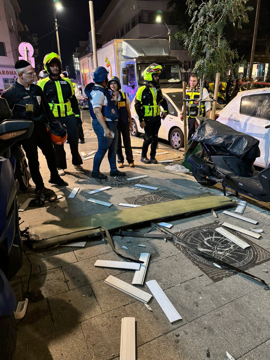 Suspected drone attack in Tel Aviv at 03:12 this morning. 1 person killed, and 8 further casualties treated and evacuated to hospital by Magen David Adom teams