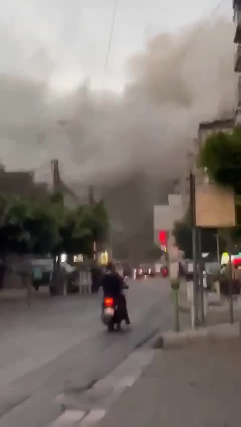 Premiers rapports faisant état d'une frappe d'élimination ciblée dans le bastion du Hezbollah à Beyrouth, dans le district sud de Dahiye