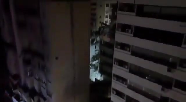 Lieu de l'attentat à Beyrouth, les opérations de nettoyage des ruines se poursuivent