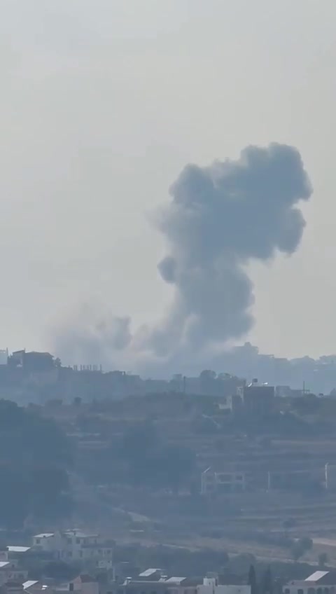 IDF air strike in Ayta Ash Shab