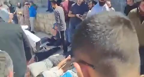 Religious Jews bow on the Temple Mount in the presence of National Security Minister Itamar Ben Gabir.