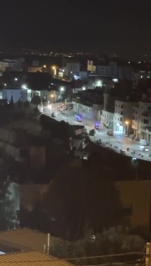 Large Israeli security forces operation at the site of the car explosion in the city of Hebron