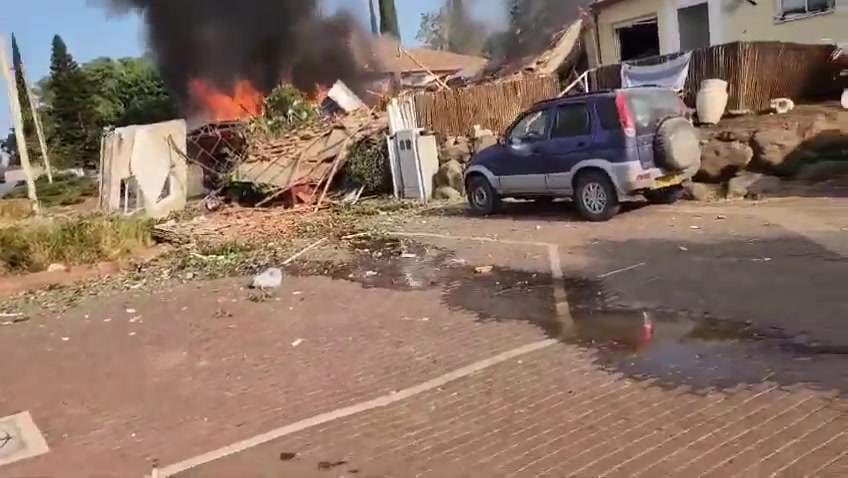 A barrage of 40-50 rockets was fired from Lebanon at the northern city of Katzrin in the Golan Heights a short while ago, according to the Israeli army.  Some of the rockets were intercepted by air defense, although several impacted the city.  The Magen David Adom ambulance service says it is treating a man in his 30s who was lightly wounded.