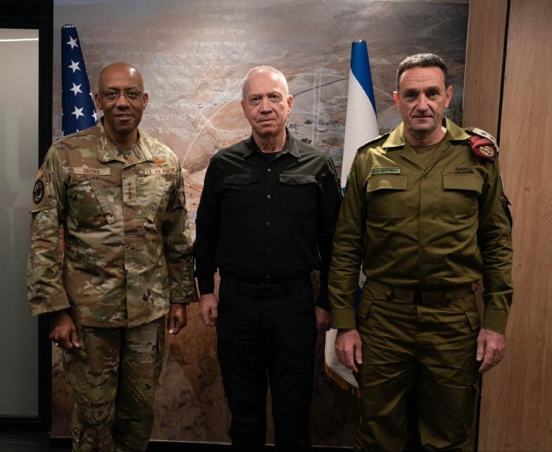 Defense Minister Gallant in a meeting with U.S. Chief of Staff Brown and Chief of Staff Halevi: Iranian aggression is breaking records, to counter it we must promote joint cross-border capabilities in all theaters of war.