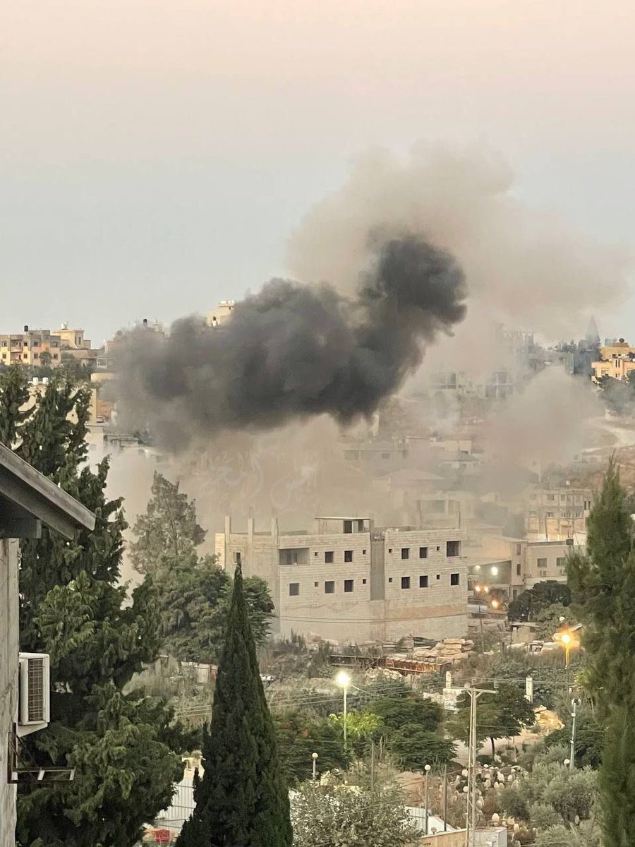 Israel opens a wide operation in the northern West Bank against, targeting terror infrastructures. The local health ministry reports that 10 people killed (as the Health Ministry in Gaza, it does not differentiate between armed men to terrorist)