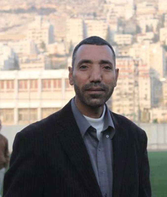 Israeli security forces arrest the released prisoner, Mu'ayyad Shreim, after storming his home in Qalqilya.