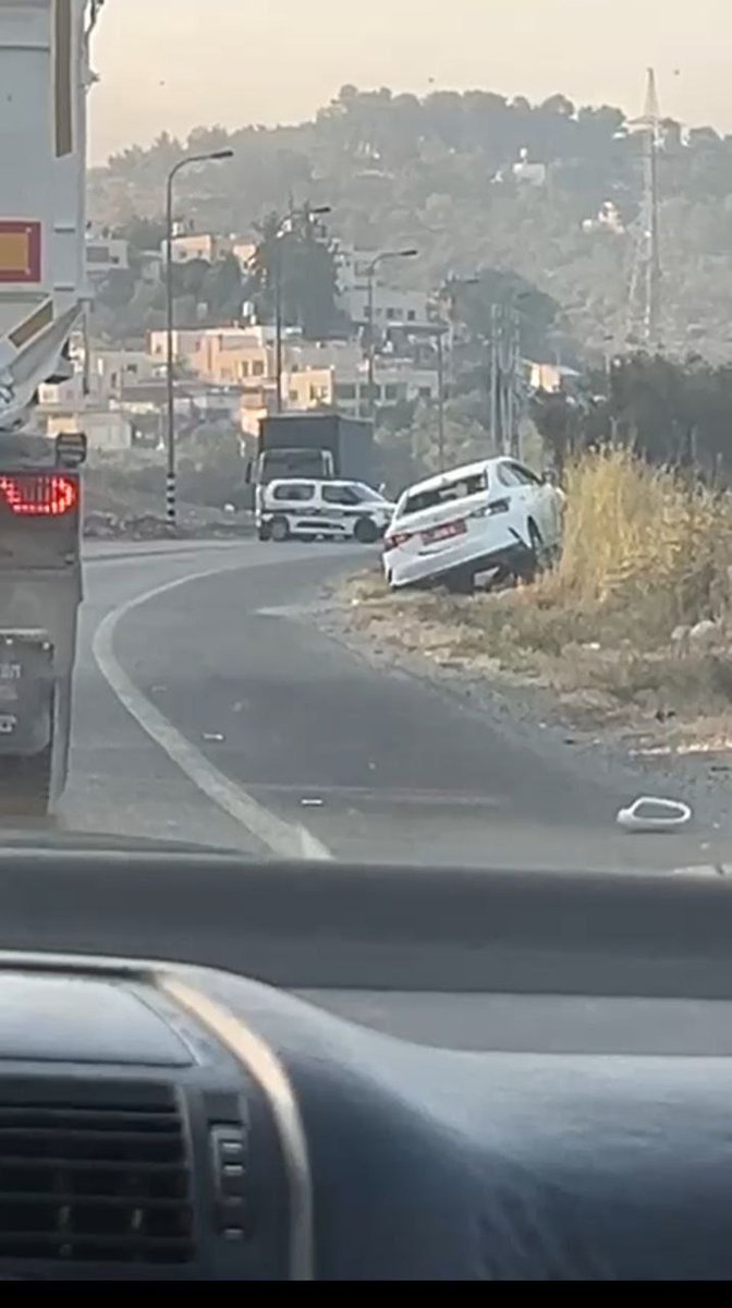 3 wounded in a shooting attack in a checkpoint in the West Bank: Israeli medics