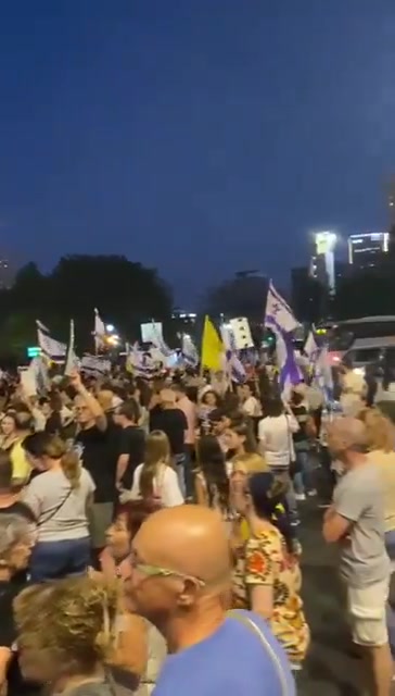 Tysiące protestujących w Beer Szewie domaga się ugody w sprawie zakładników