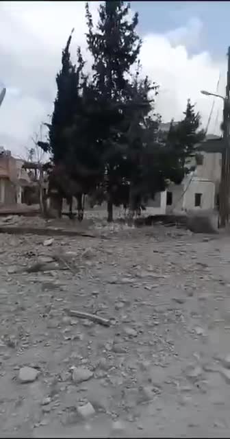 Israeli army air strike in Dhayra, a building was targeted