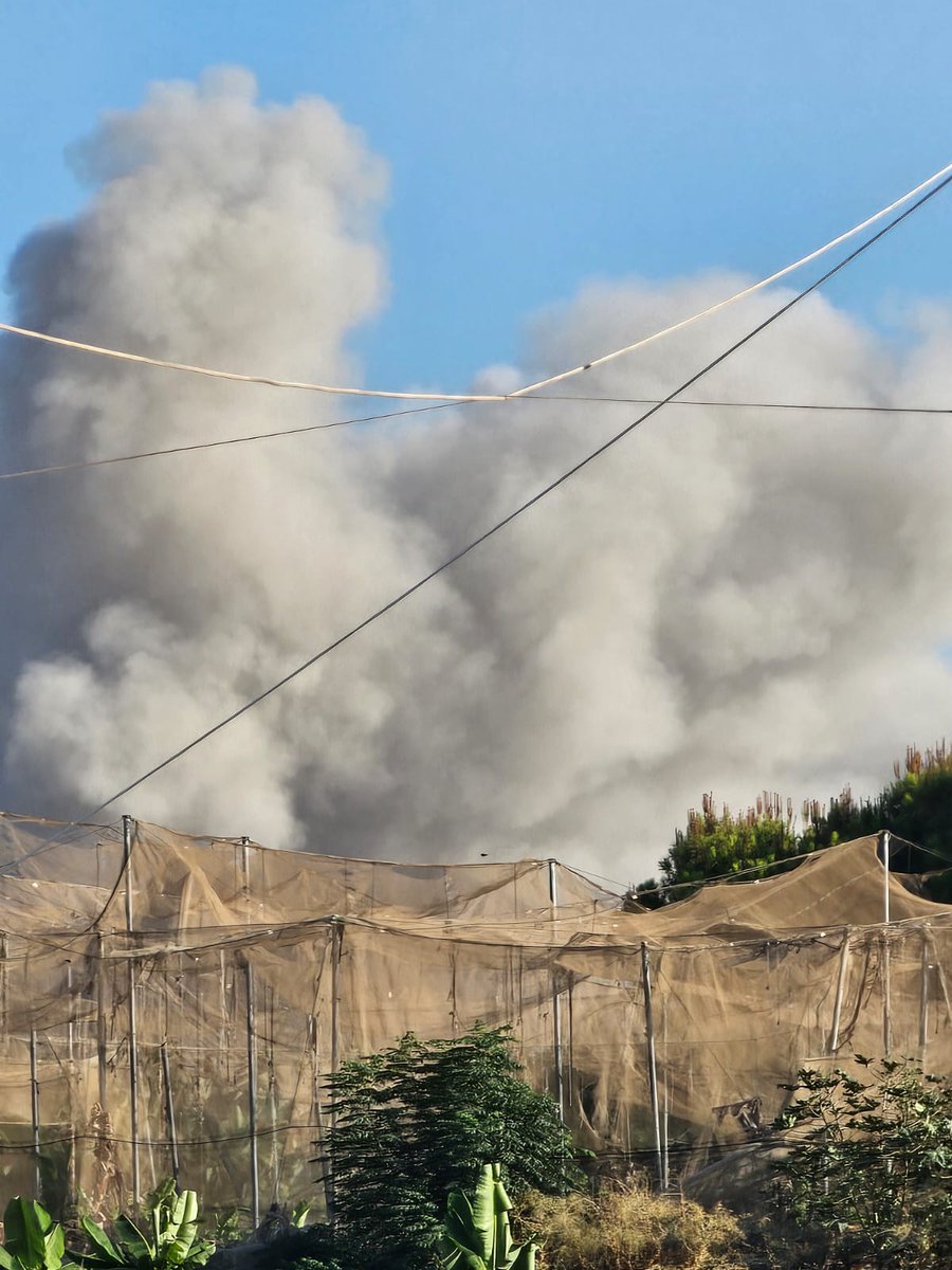 Um ataque nos arredores da vila de Mansouri, Bayut al-Sayyad, um segundo entre Majdal Zun e Shamaa, ao sul de Tiro, e um terceiro entre al-Tayri e Hadatha.