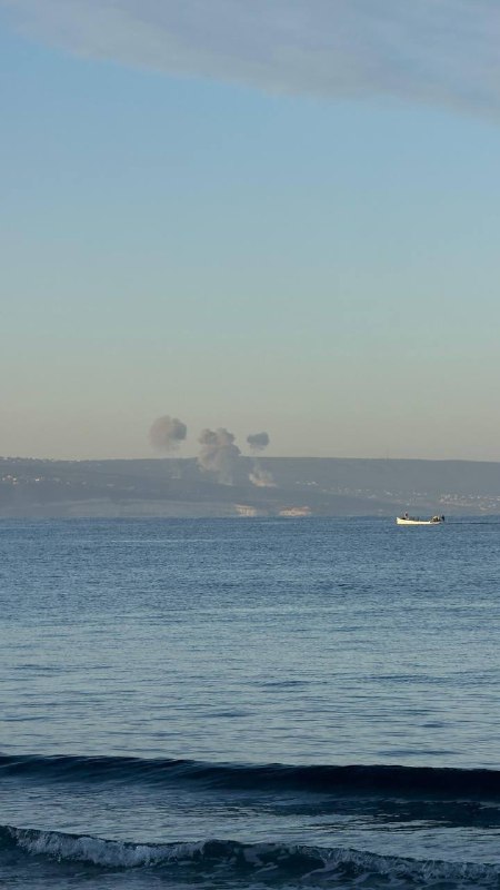 Israeli army air strikes near Naqoura earlier this hour