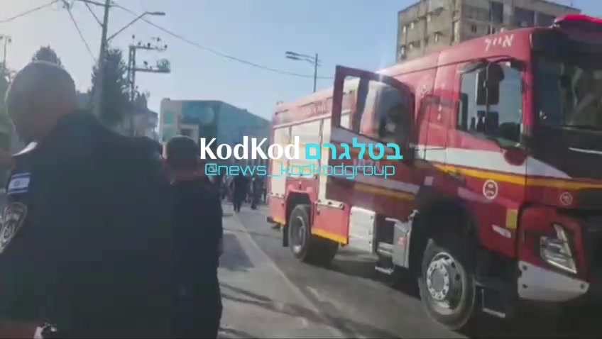 MDA Spokesperson: At 4:44 p.m. MDA's 101 hotline in the Ayalon region received a report of a car explosion on Herzl Boulevard in Ramla. MDA medics and paramedics are providing medical treatment at the scene to approximately 5 injured passersby in moderate to light condition. 