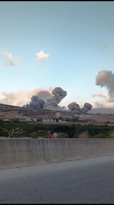 A mídia libanesa relata uma série de ataques aéreos israelenses na área de Mahmoudiyeh, localizada cerca de 10 km ao norte de Metula.