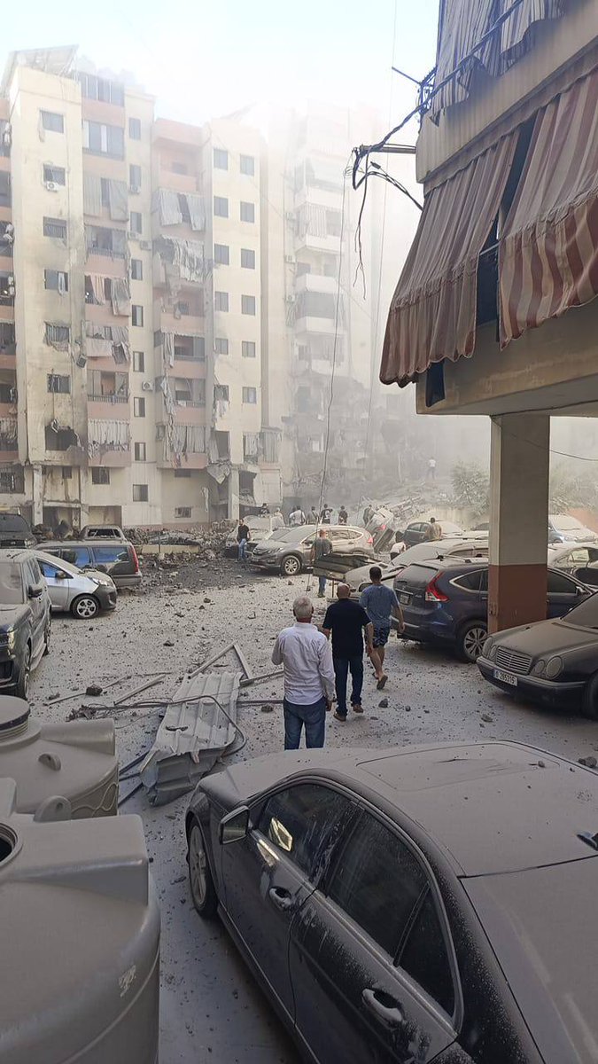 Mais imagens supostamente da cena do ataque do exército israelense em Beirute