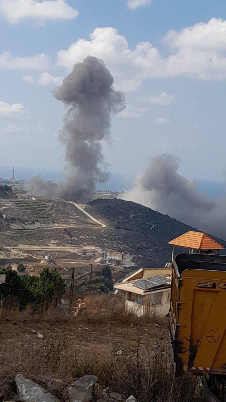 Israeli army air strikes between Tefahta and Ghassaniyeh