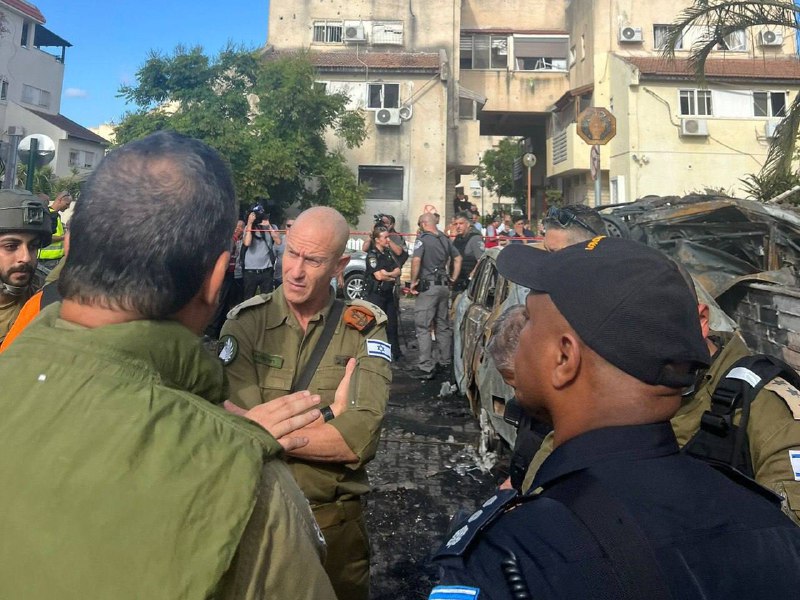 O comandante do Comando da Frente Interna, Major General Rafi Milo, está neste momento no local em Kiryat Bialik.