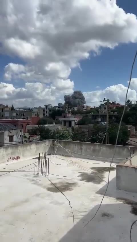 Bombardement d'un site dans un quartier résidentiel de la ville d'Ansar, au sud du Liban