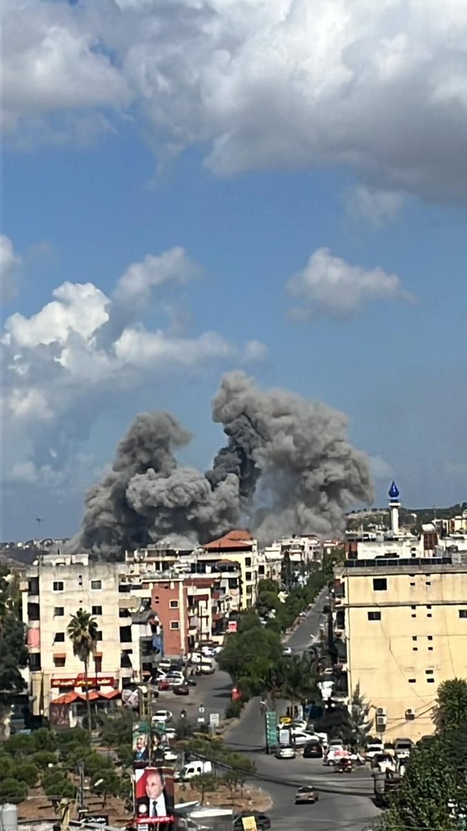 Luchtaanvallen op de stad Nabatieh in Zuid-Libanon