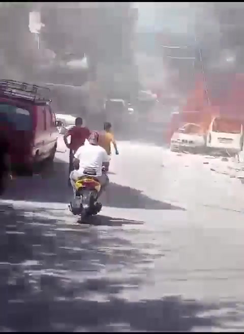 Sidon yakınlarındaki Ghazieh'e İsrail baskını