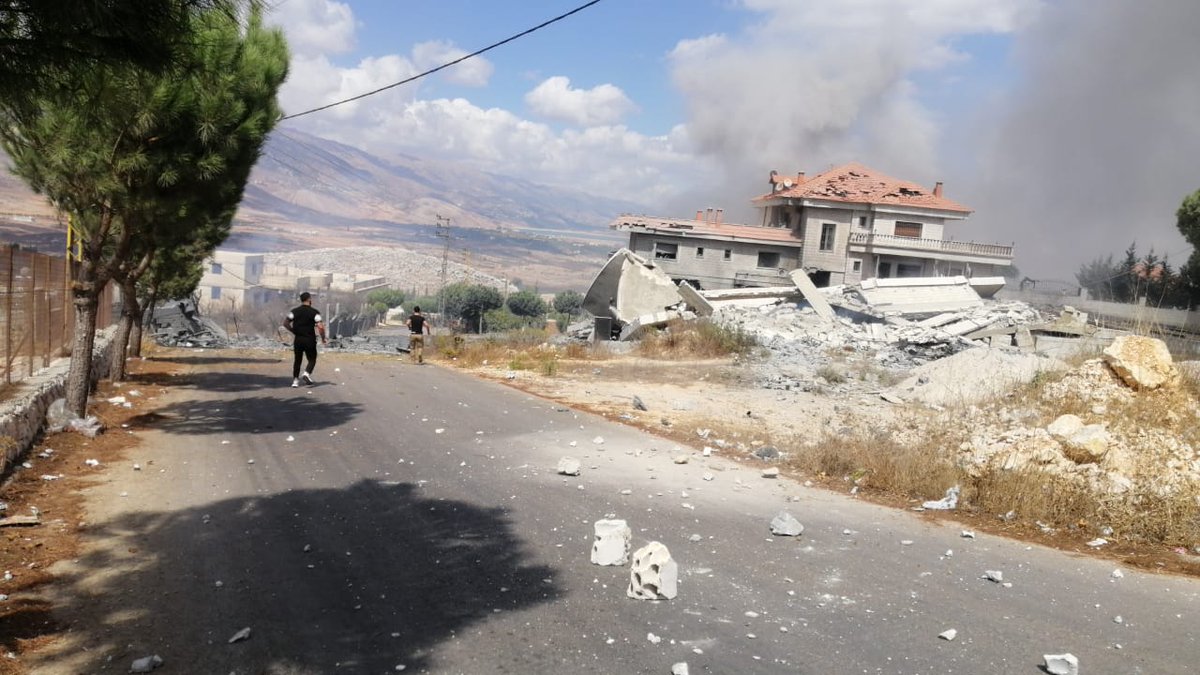 A raid targets the town of Yahmor in the Western Bekaa