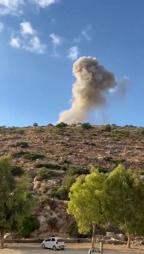 The moment a rocket fell near a settlement in the vicinity of the Bir Abu Ammar area, north of the town of Qarawet Bani Hassan, west of Salfit in the West Bank