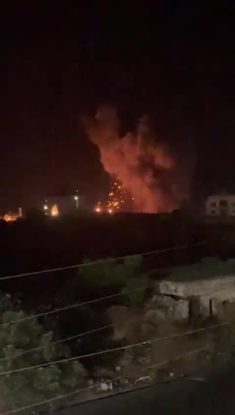 An Israeli raid targeted the Saadiyat - Al-Jiyeh area