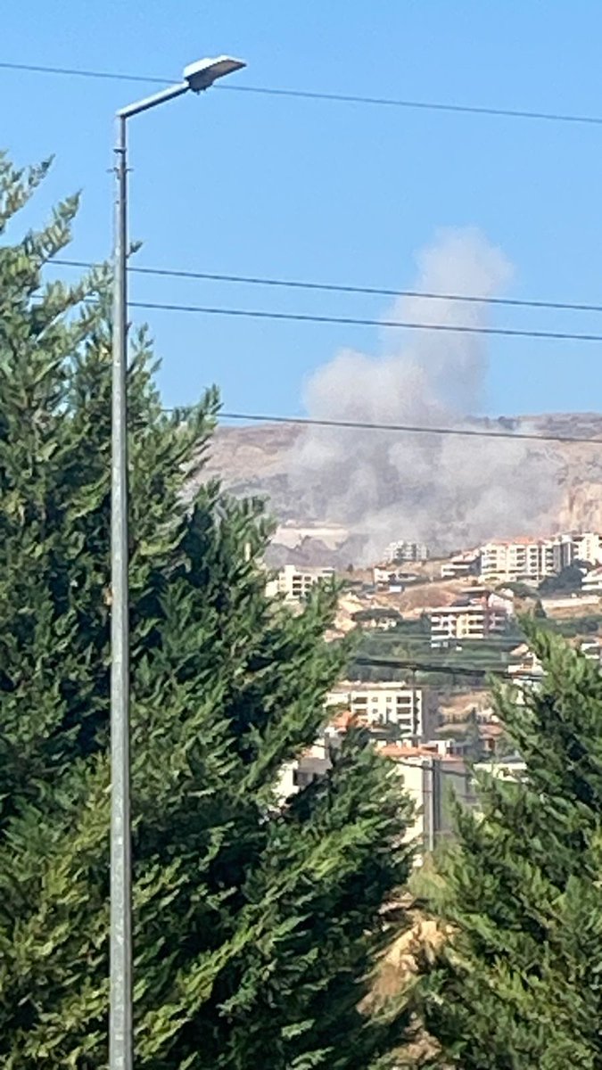 Ataque israelense na área de Tweiti, no centro de Bekaa