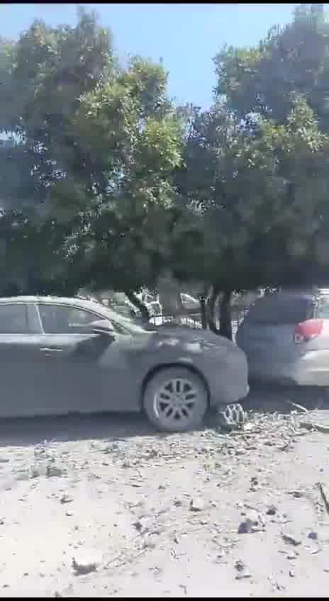 Israëlische inval in een huis in Terfelsie, Zuid-Libanon