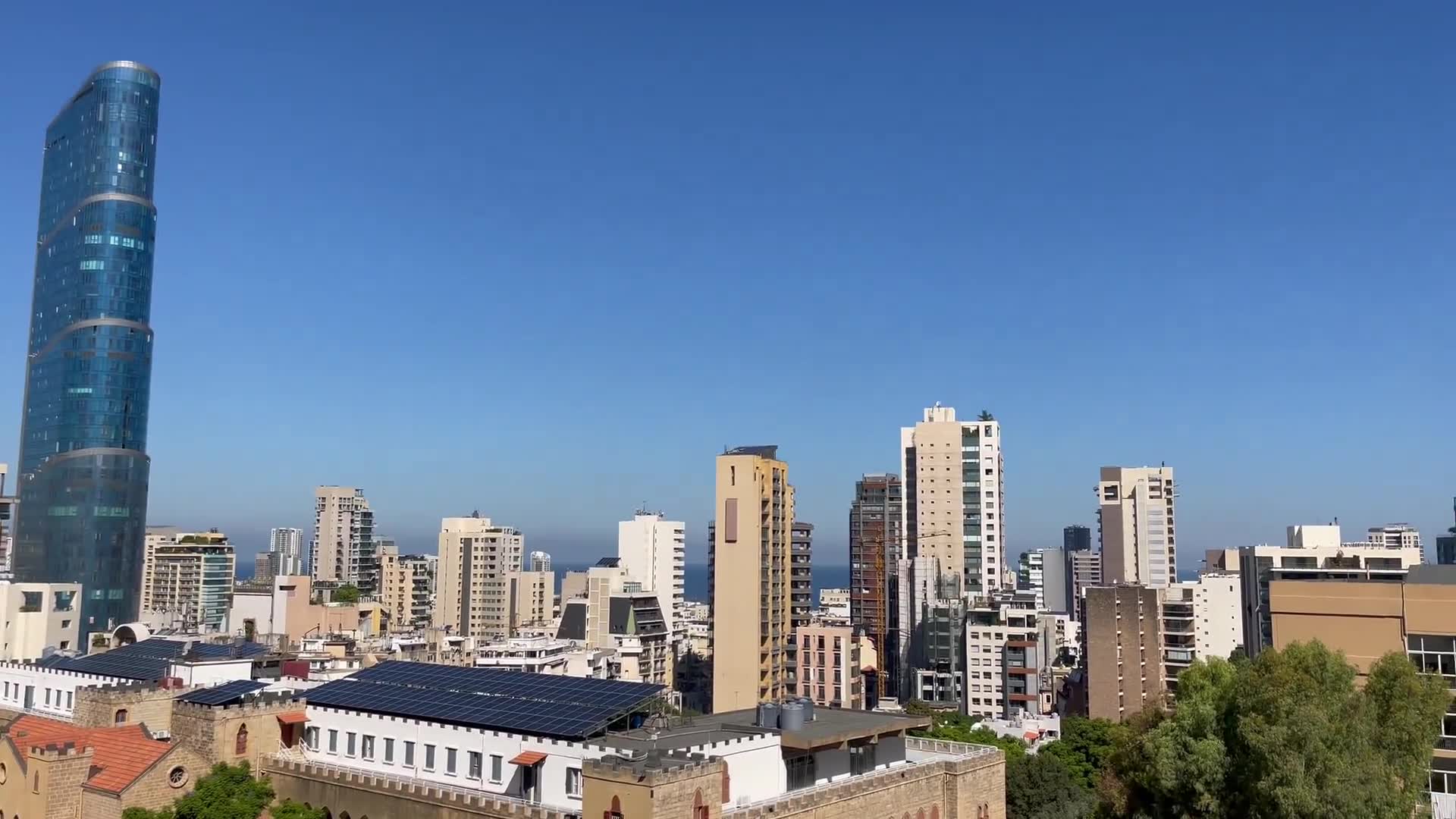 Dois fortes estrondos sônicos foram ouvidos em Beirute quando jatos israelenses quebraram a barreira do som sobre a cidade