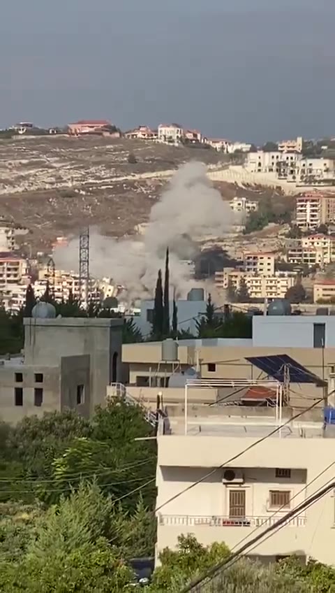 Destruction after raids in Ain el-Delb near Sidon