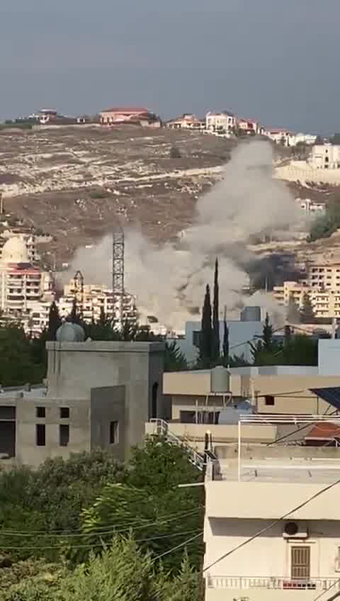 Destruction after raids in Ain el-Delb near Sidon