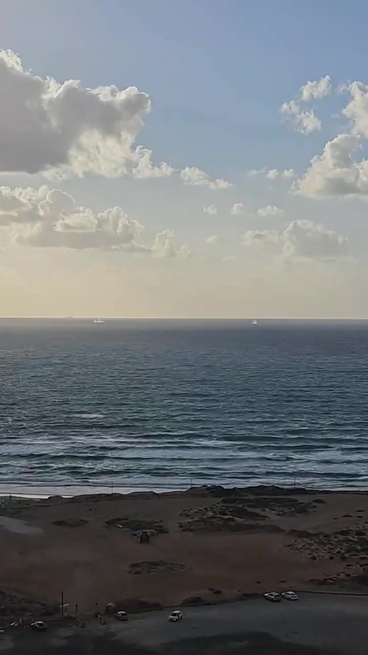 Impactos no mar perto de Netanya