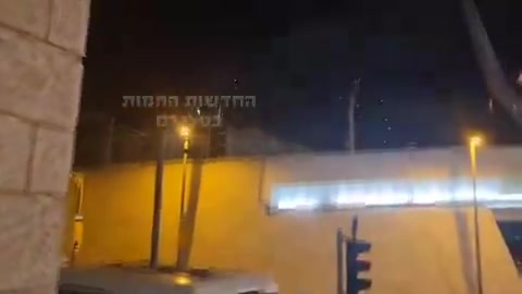 Dozens of Ballistic Missiles seen in the Sky over Jerusalem