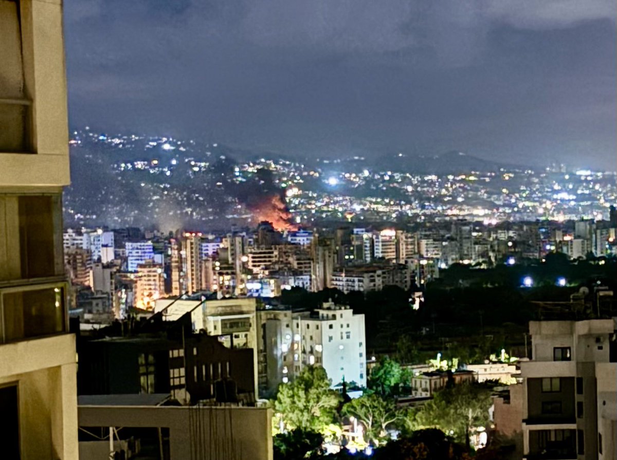 Dahieh ce soir après la deuxième explosion. Capture à 01:42