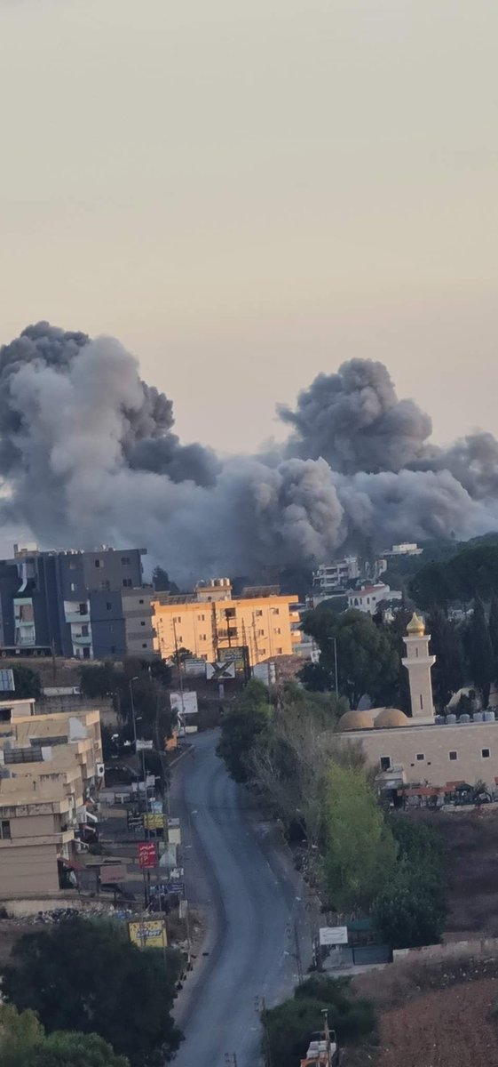 Violentos ataques de aviones terroristas israelíes en Nabatieh al-Fawqa, en el sur del Líbano