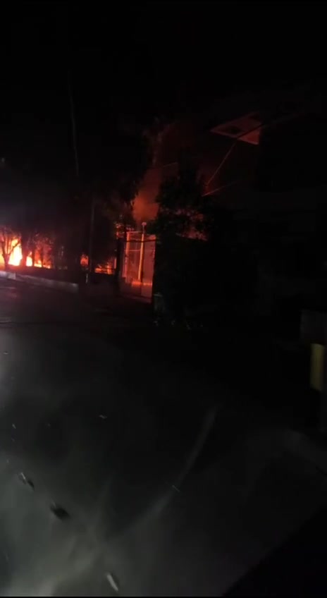 Escenas de los ataques aéreos en la zona de Al-Marija, en los suburbios del sur de Beirut