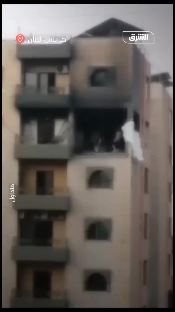 Por primera vez desde el inicio de la reciente escalada en el Líbano, el norte del Líbano fue blanco de un ataque con aviones no tripulados israelíes que tuvo como blanco un apartamento en un edificio residencial en el campamento de Beddawi, al norte de Trípoli, matando a cuatro personas, entre ellas Saeed al-Ali, un líder de las Brigadas Qassam, el ala militar del movimiento Hamas.