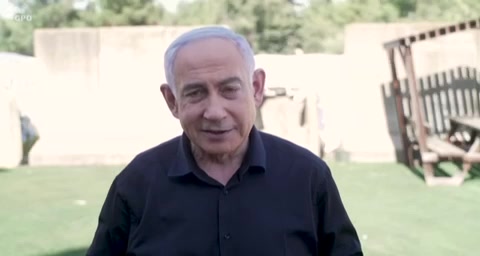 Le Premier ministre Netanyahu a visité la frontière libanaise et a tenu une réunion d'évaluation de la situation avec le commandement du Nord :  Vous êtes les héros de la gloire, les lions, qui infligent coup sur coup à nos ennemis. Vous êtes la génération des vainqueurs