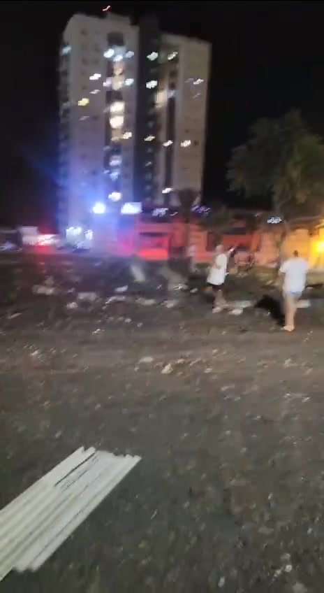 MDA spokesman: Following the alarms in the Haifa sector, a 13-year-old boy was evacuated to Rambam Hospital in moderate condition with shrapnel injuries to his head, and a 22-year-old youth in moderate condition, after being hit by a window that fell on his head from a great height. In addition, several other injured people were evacuated in a minor condition