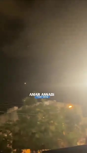 Several Interceptions seen over the Tel Aviv Metropolitan Area, following the launch of Long-Range Rockets or Missiles at Central Israel