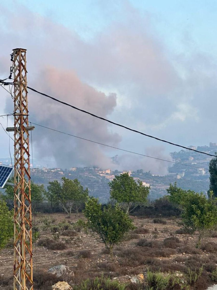 Der Angriff zielte heute Morgen auf die Stadt Aita al-Jabal