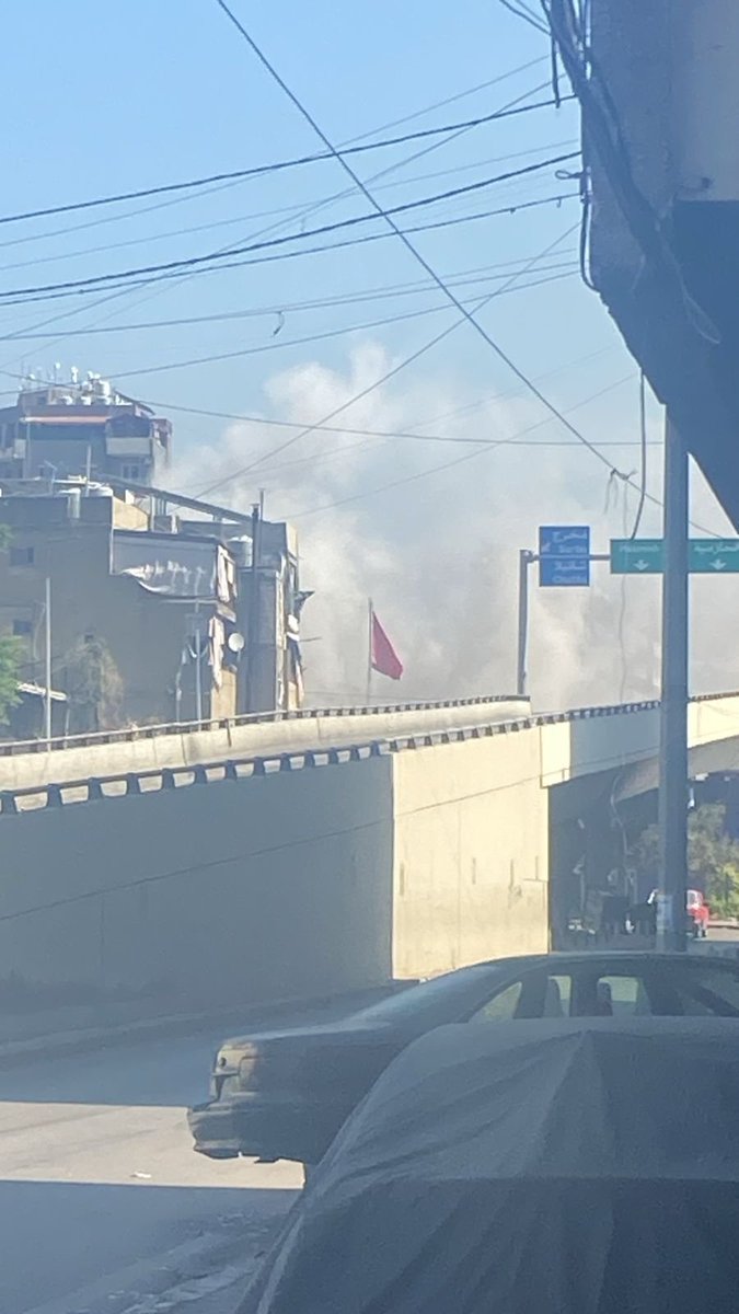 Um segundo ataque no subúrbio de Beirute em menos de um quarto de hora teve como alvo um estacionamento entre a ponte do aeroporto e o município de Ghobeiry