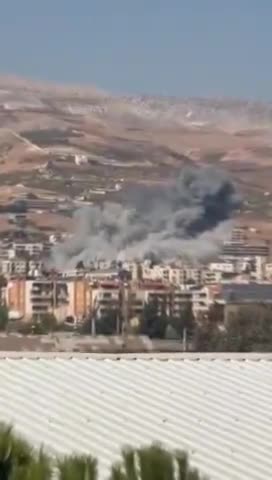 A violent raid in the city of Karak - Bekaa - Lebanon, it is the same place that was targeted yesterday too