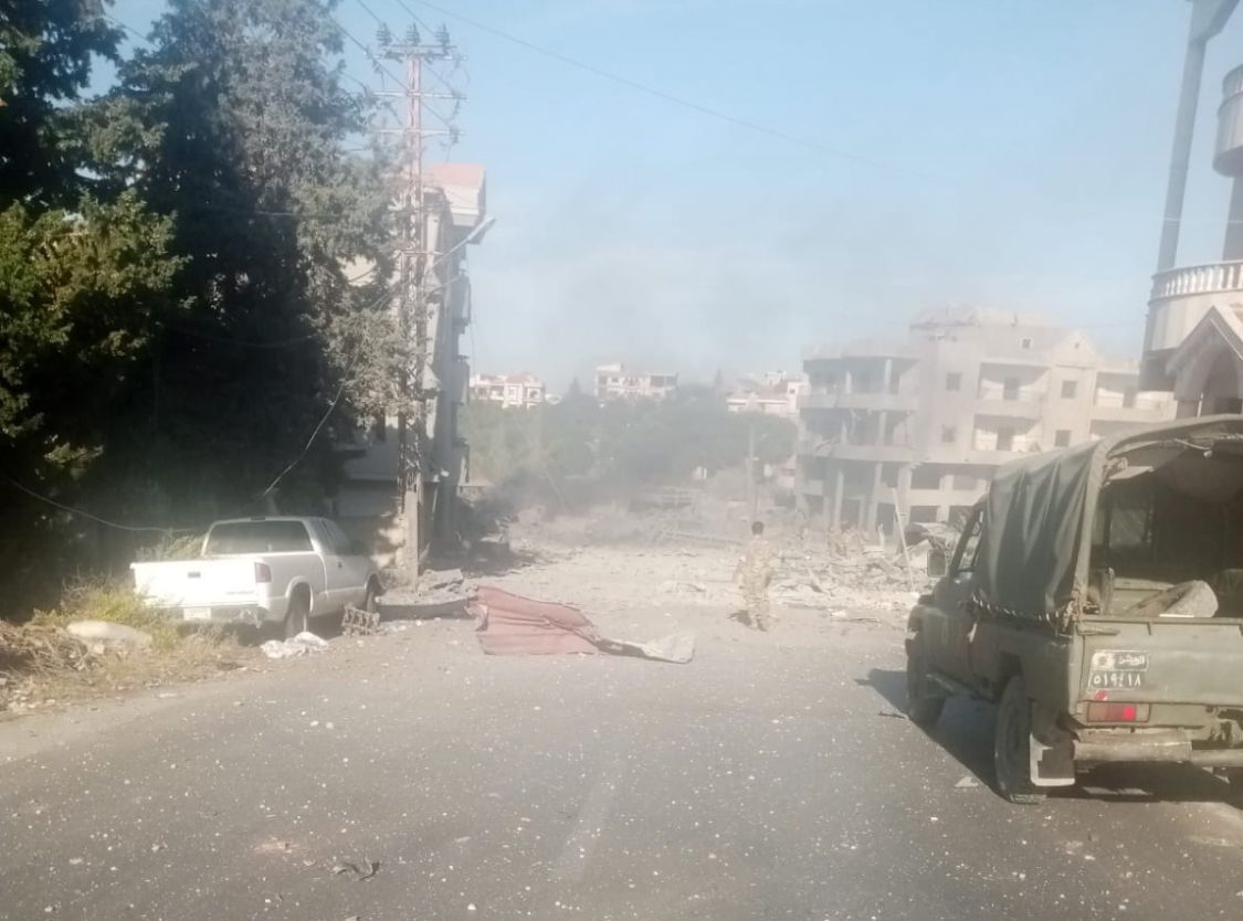 An airstrike targeted a Lebanese army checkpoint in the area between Sarbin and Kafra, and there is information about dead and injuries, and the ambulance teams are facing difficulty in evacuating the injuries.