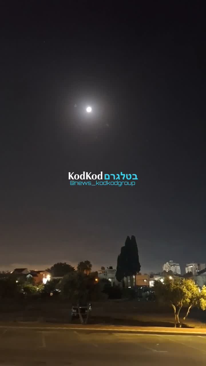 Schieten boven Haifa tijdens de laatste barrage