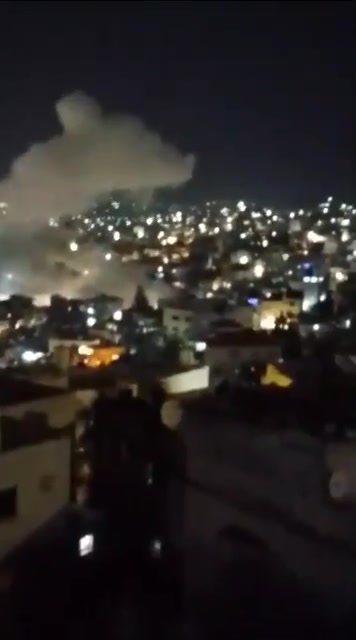 A explosão no campo de Jenin: não um ataque aéreo do exército israelense, mas outro acidente de trabalho. De acordo com fontes de segurança, dois militantes ficaram gravemente e levemente feridos enquanto trabalhavam em um dispositivo explosivo dentro de uma casa