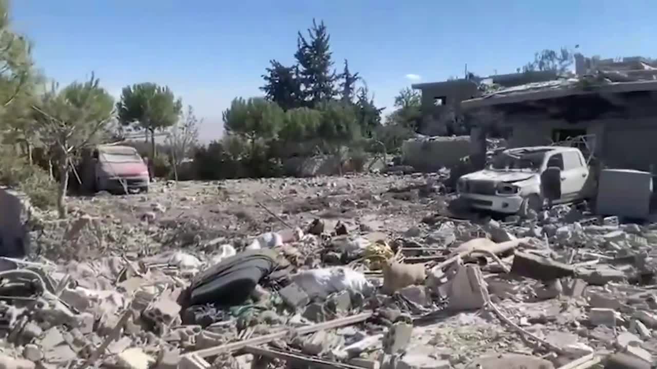 Israëlische invallen gericht op de stad Taraya in het district Baalbek