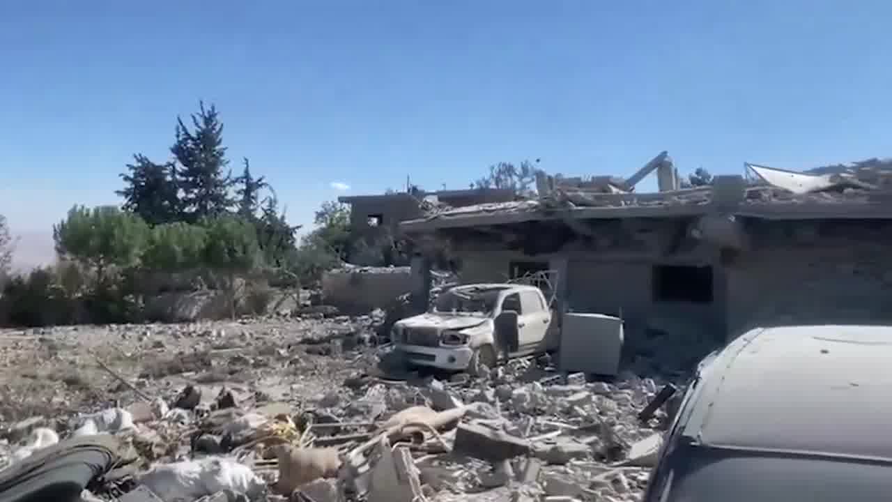 Israëlische invallen gericht op de stad Taraya in het district Baalbek